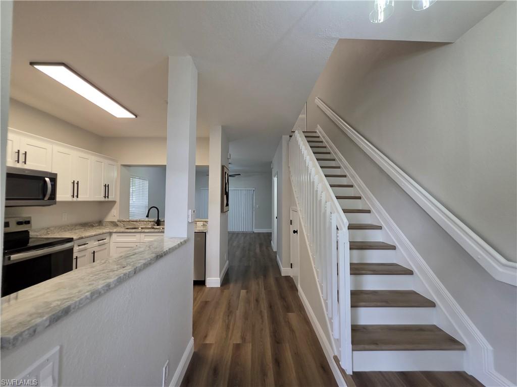 10035 Poppy Hill Dr Property Photo 2