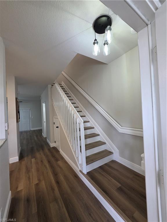 10035 Poppy Hill Dr Property Photo 3