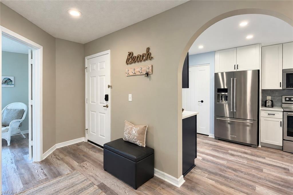 595 Mardel Dr 408 Property Photo 5
