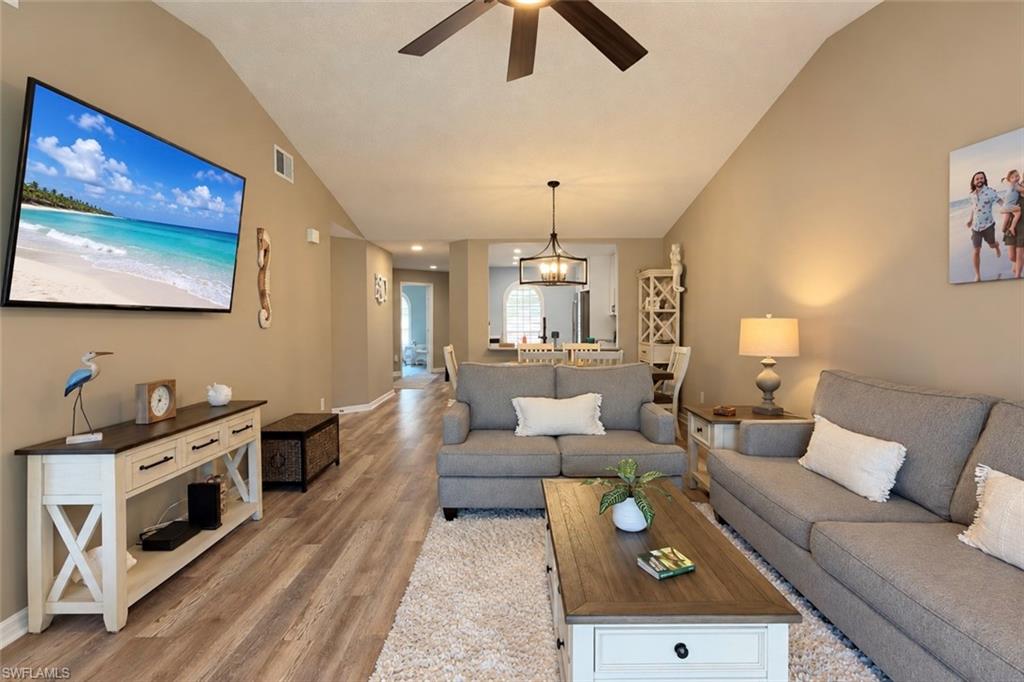 595 Mardel Dr 408 Property Photo 15