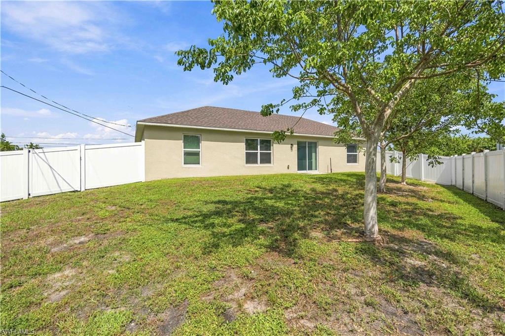 2451 Auburn Blvd Property Photo 3