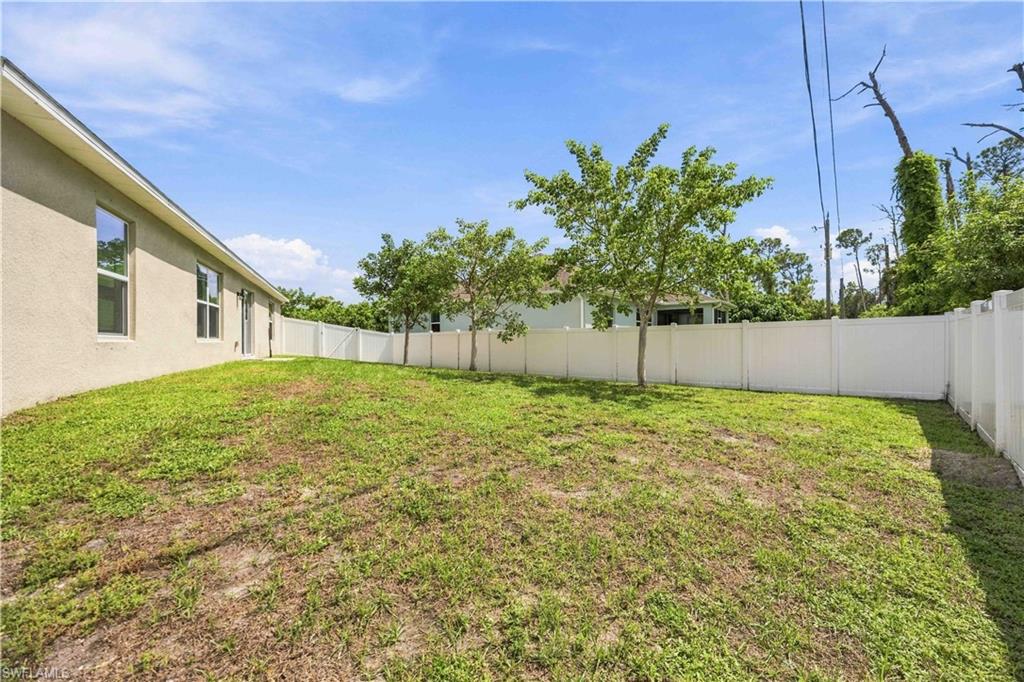 2451 Auburn Blvd Property Photo 4