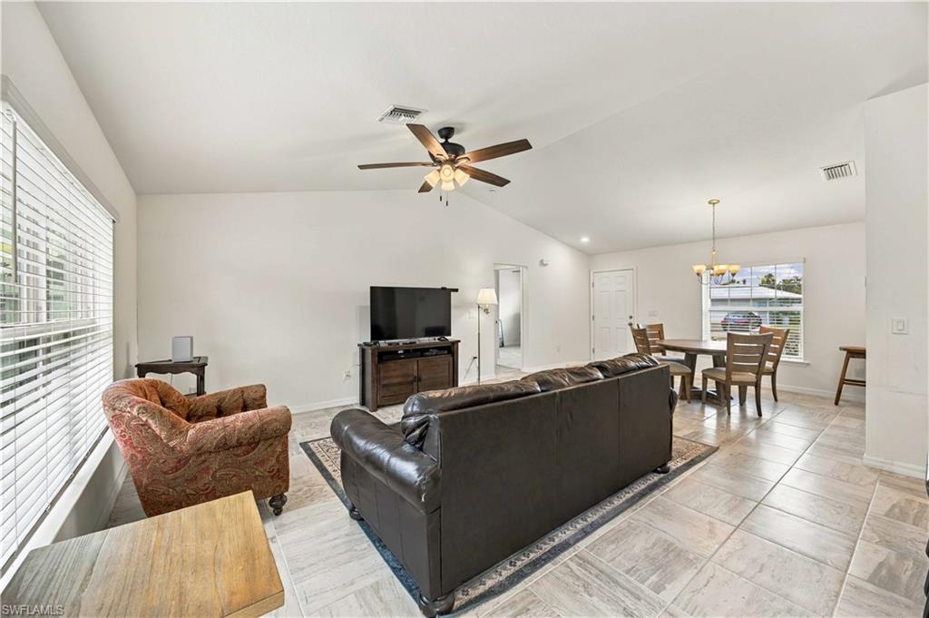 2451 Auburn Blvd Property Photo 6