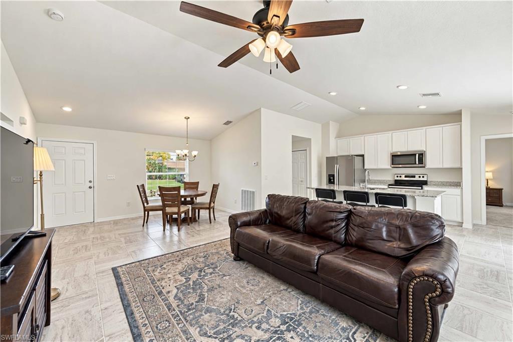 2451 Auburn Blvd Property Photo 8