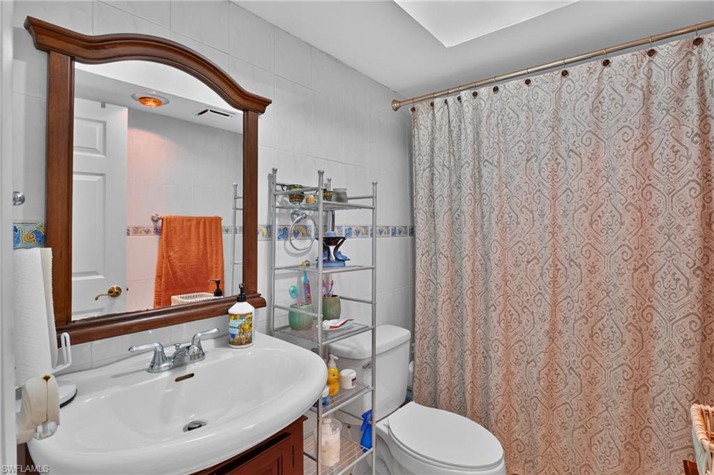1100 Se 30th St Property Photo 10