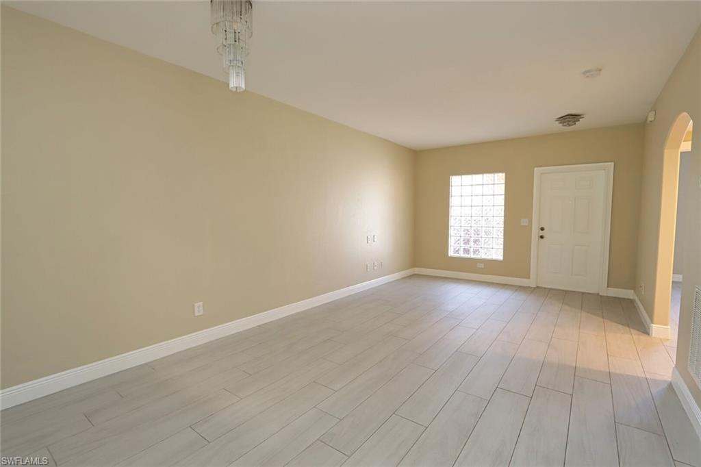 4167 Castilla Cir 105 Property Photo 4