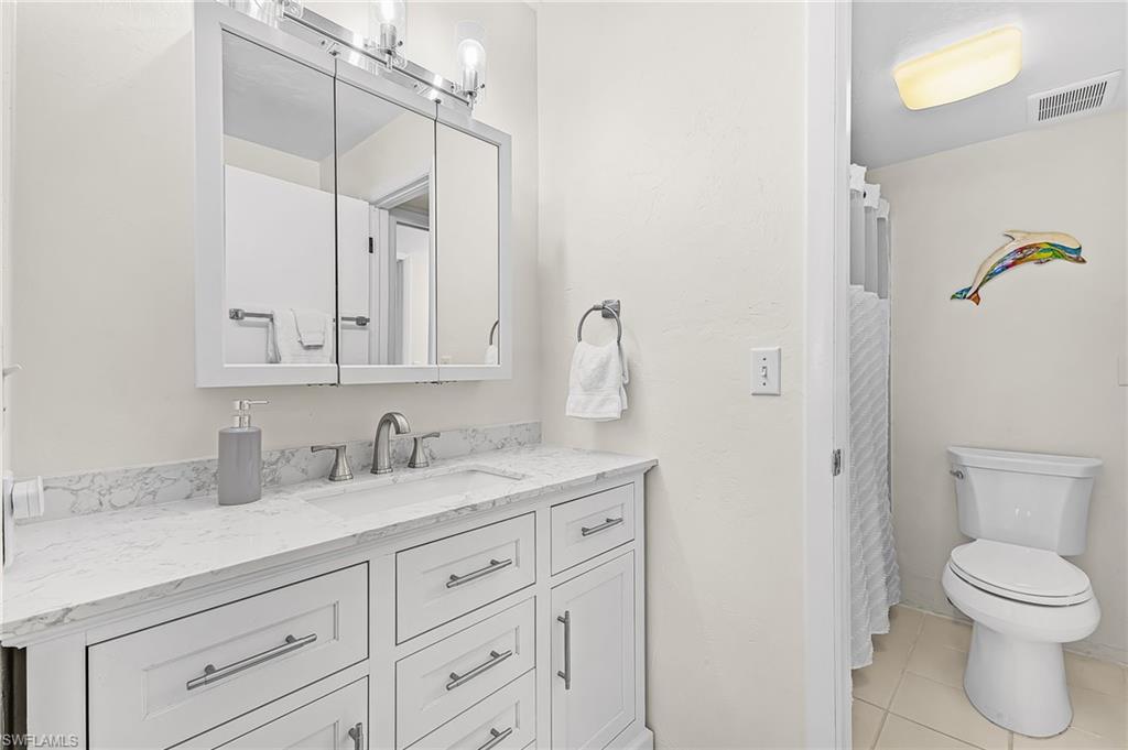 1250 Tennisplace Ct B32 Property Photo 10