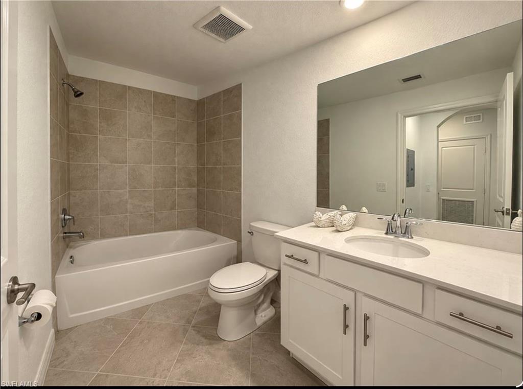 14191 Heritage Landing Blvd 1222 Property Photo 9