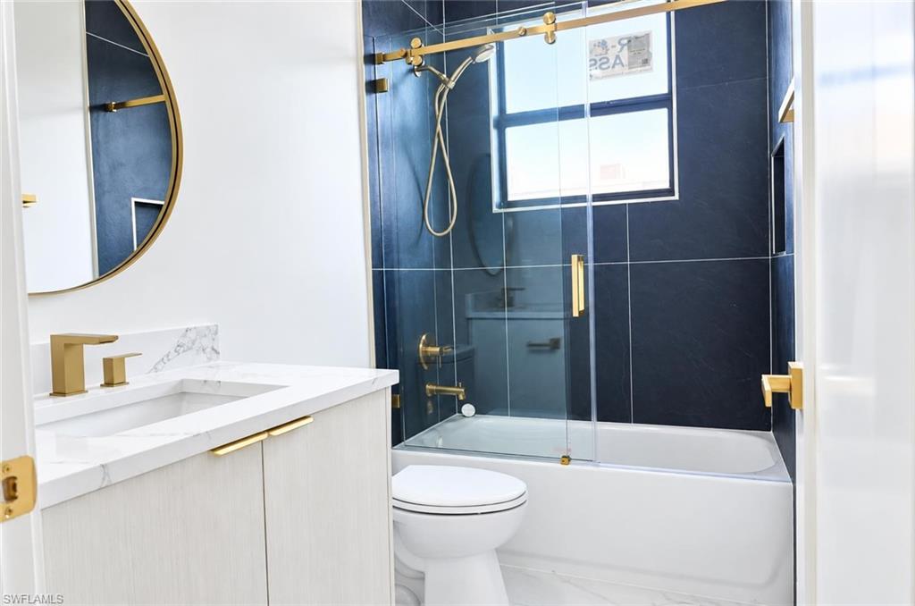 1139 Ebert St E Property Photo 8