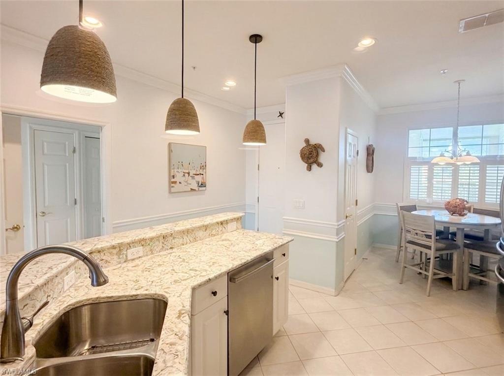 20061 Sanibel View Cir 103 Property Photo 4