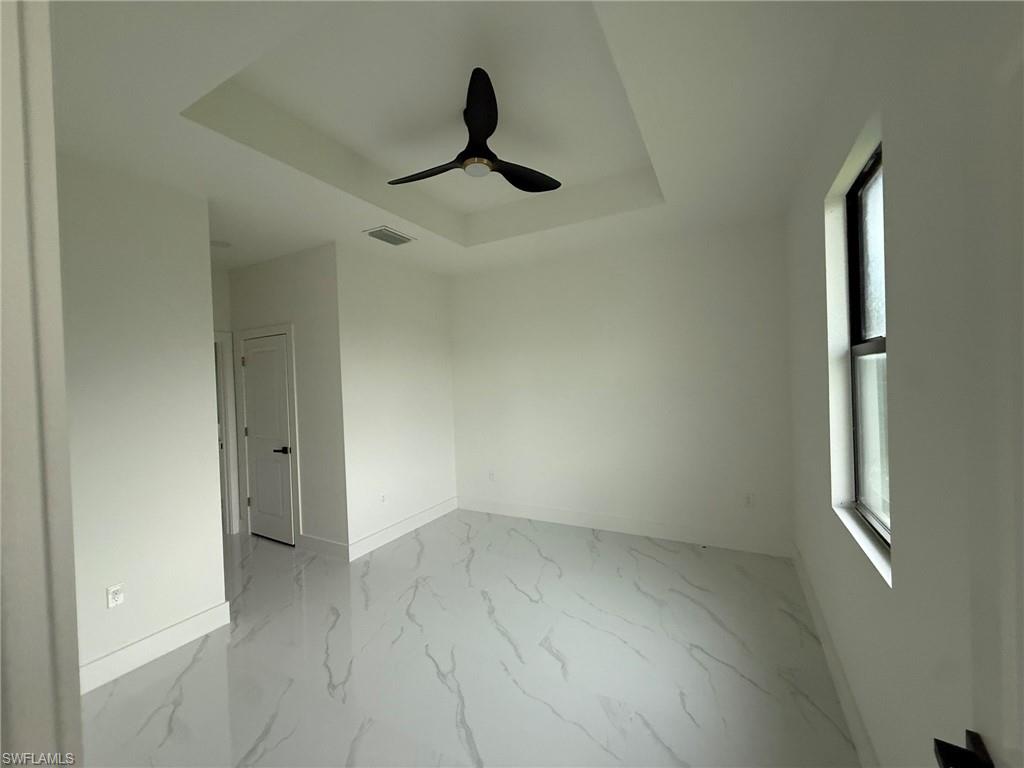 926 Danube St Property Photo 8
