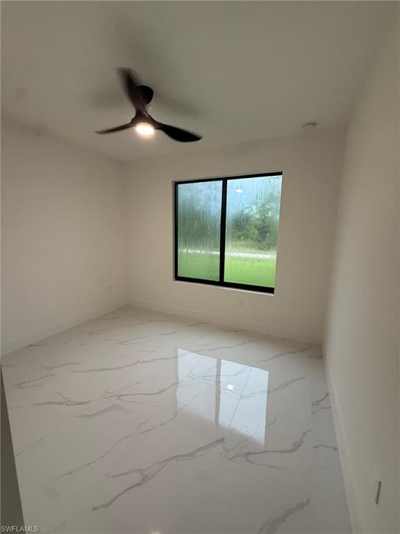 926 Danube St Property Photo 13