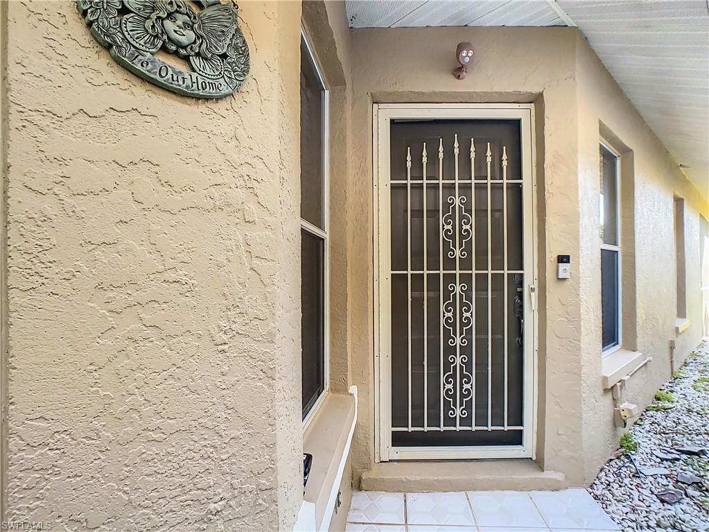 13641 Admiral Ct Property Photo 2