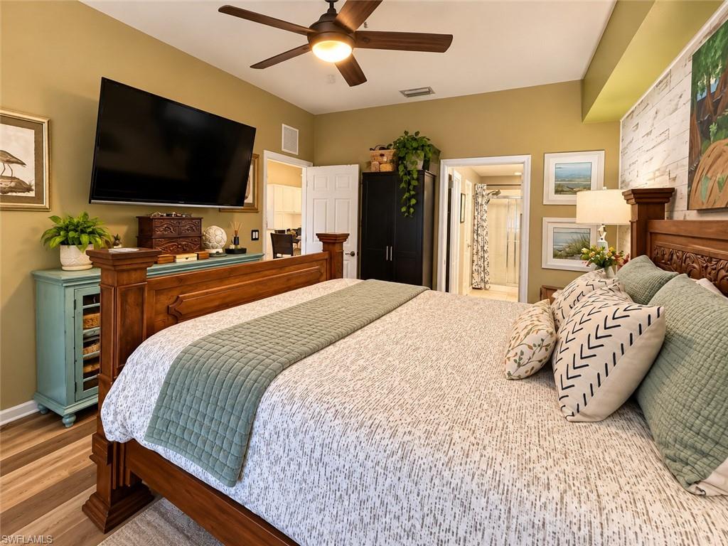1064 Winding Pines Cir N 203 Property Photo 5