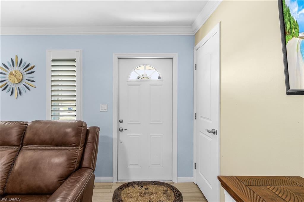 2073 E Tobago Cir Property Photo 4