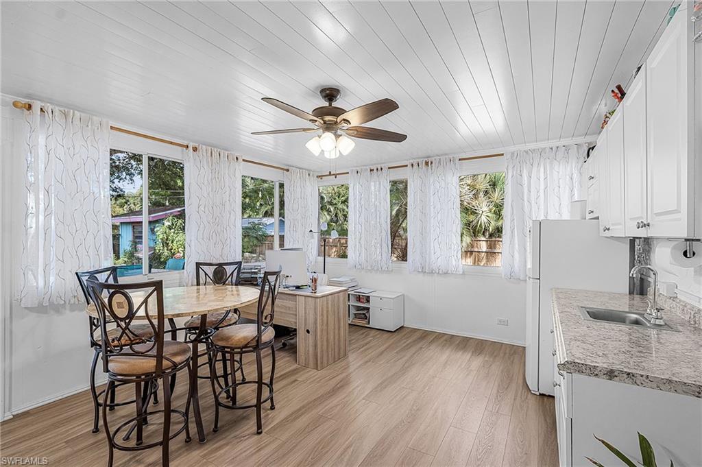 2073 E Tobago Cir Property Photo 19