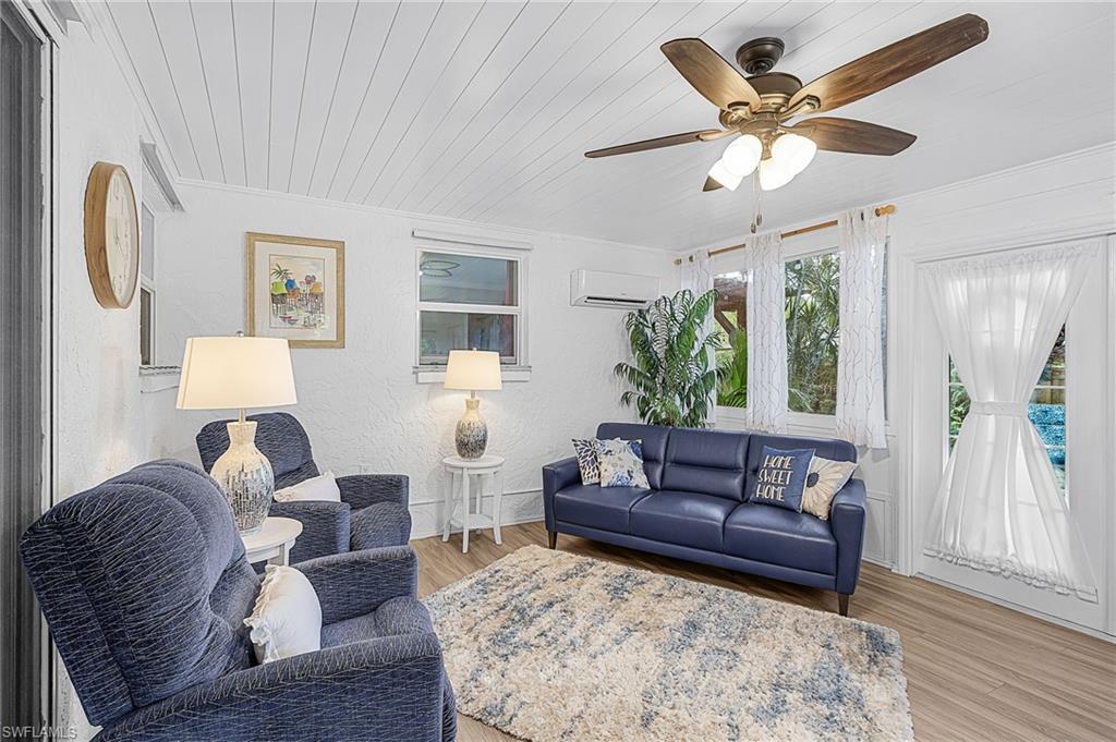 2073 E Tobago Cir Property Photo 22
