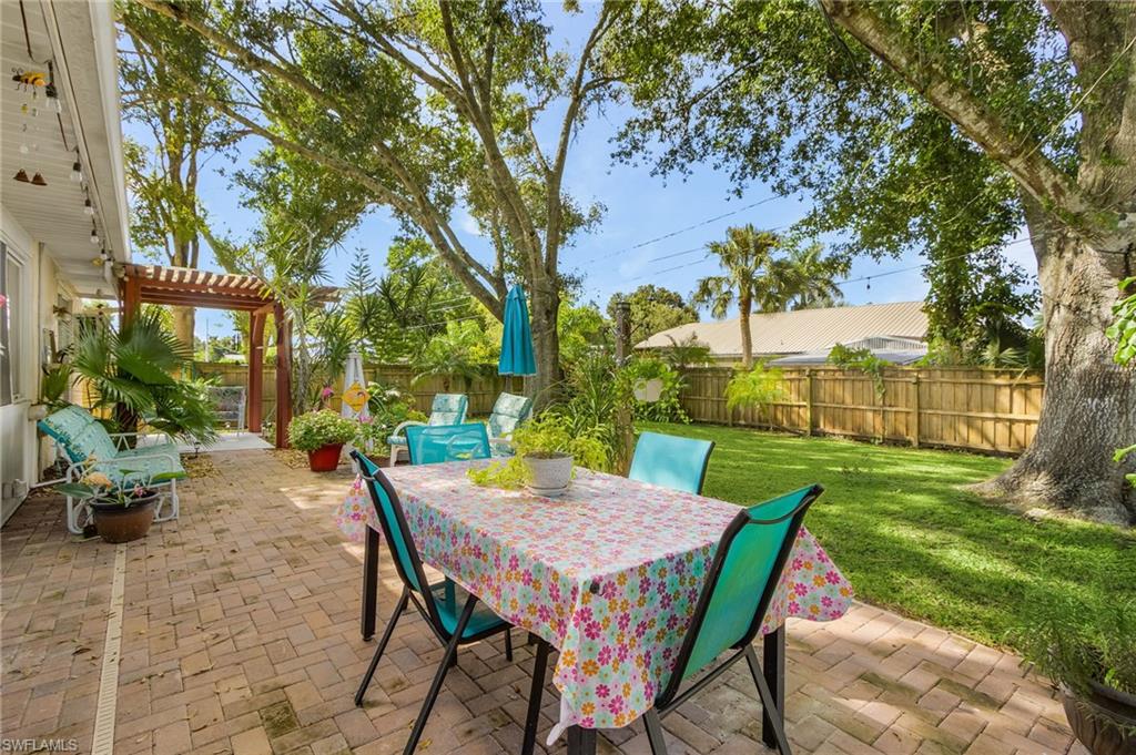 2073 E Tobago Cir Property Photo 24