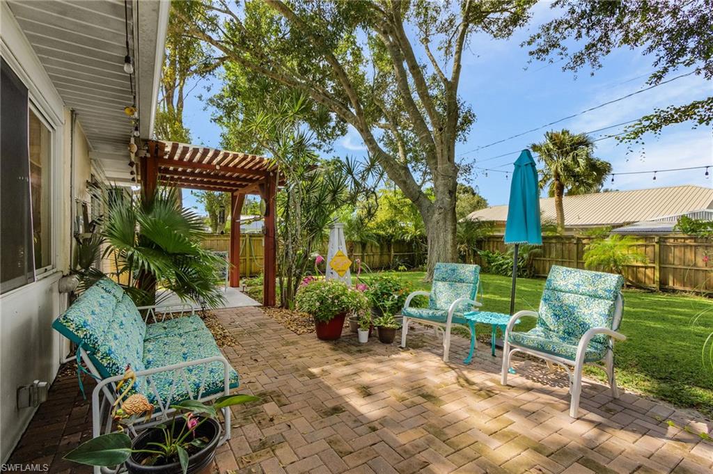 2073 E Tobago Cir Property Photo 25