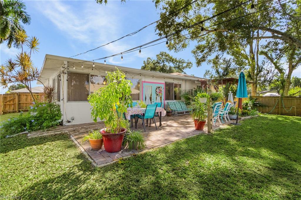 2073 E Tobago Cir Property Photo 28