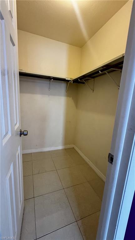 4050 S Edgewater Cir Property Photo 13