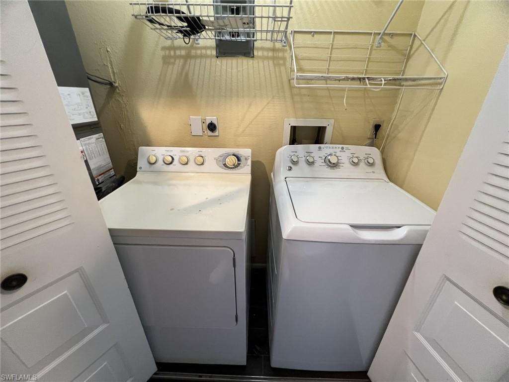 4050 S Edgewater Cir Property Photo 21