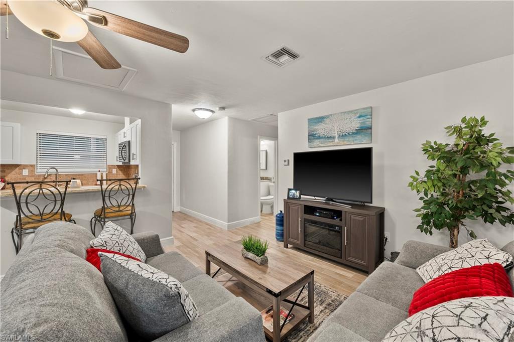 9893 Birr St Property Photo 5