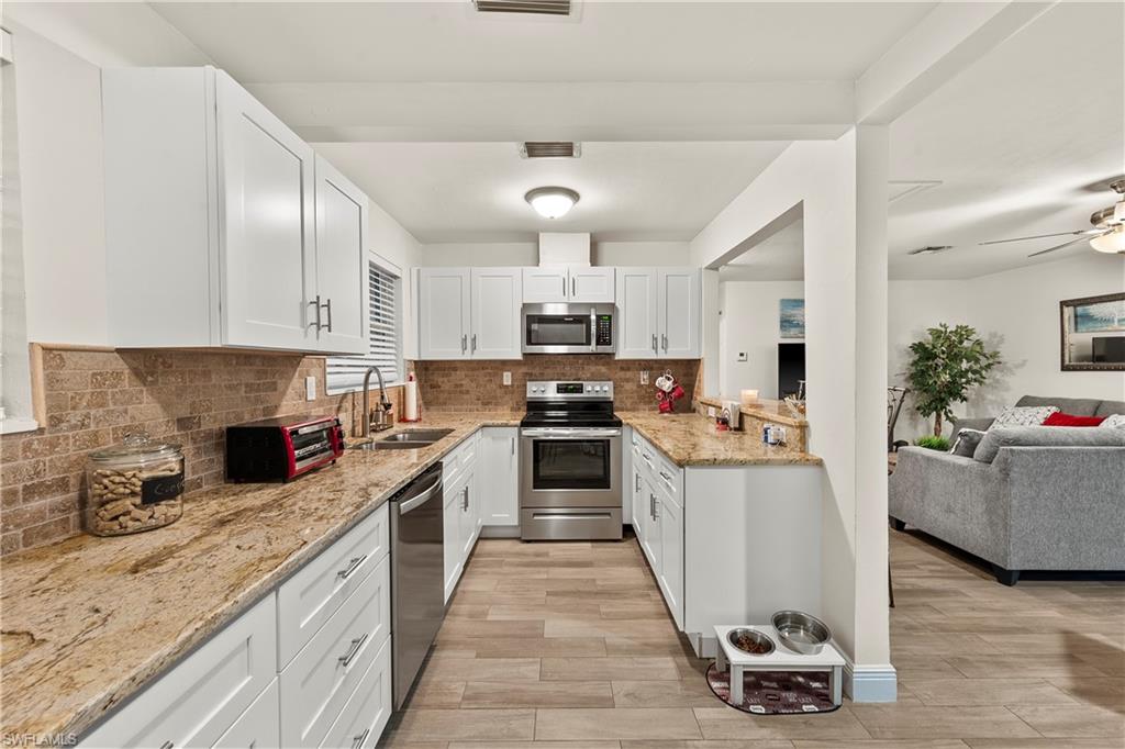 9893 Birr St Property Photo 8