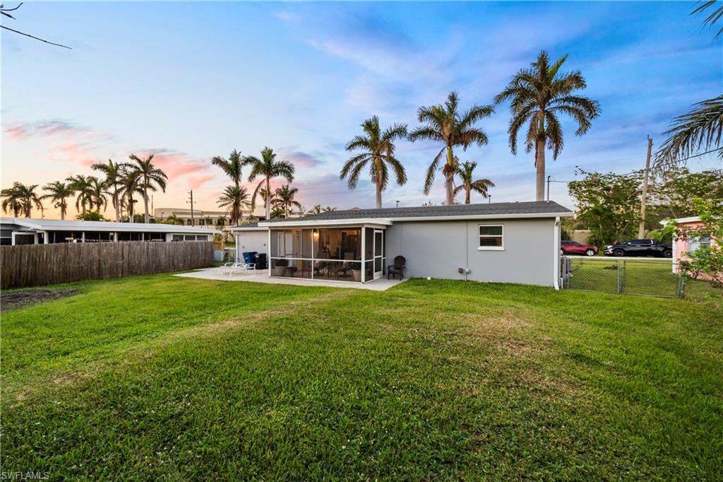 9893 Birr St Property Photo 15