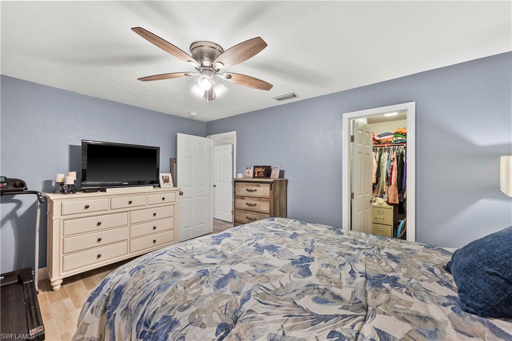 9893 Birr St Property Photo 18