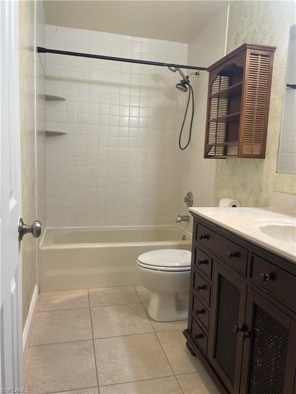 6777 Winkler Rd 274 Property Photo 4