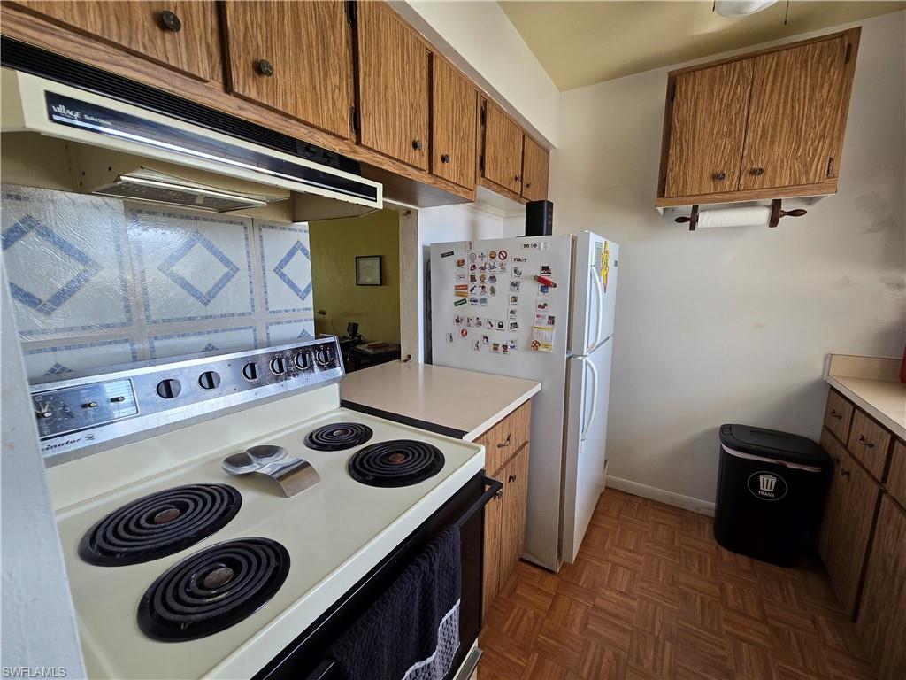 634 Joel Blvd Property Photo 10