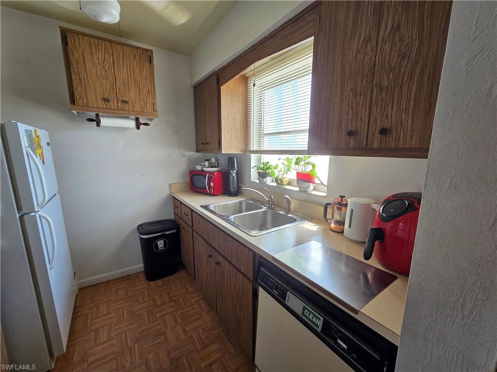 634 Joel Blvd Property Photo 11