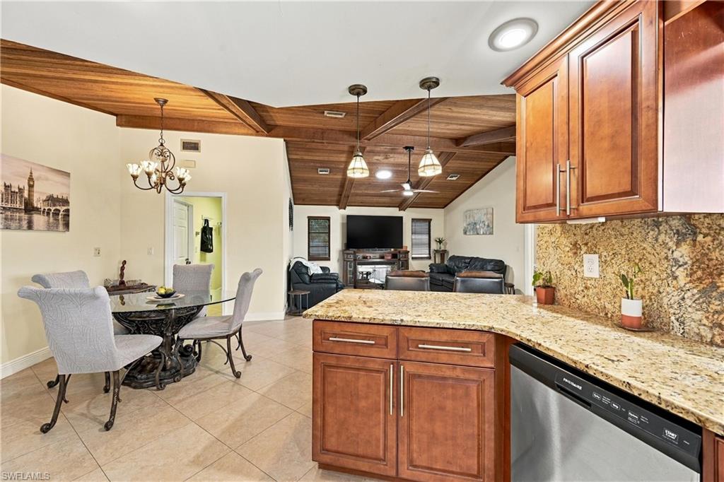 1832 Bolado Pkwy Property Photo 11