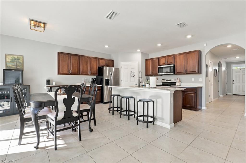 4121 Chiquita Blvd S Property Photo 4