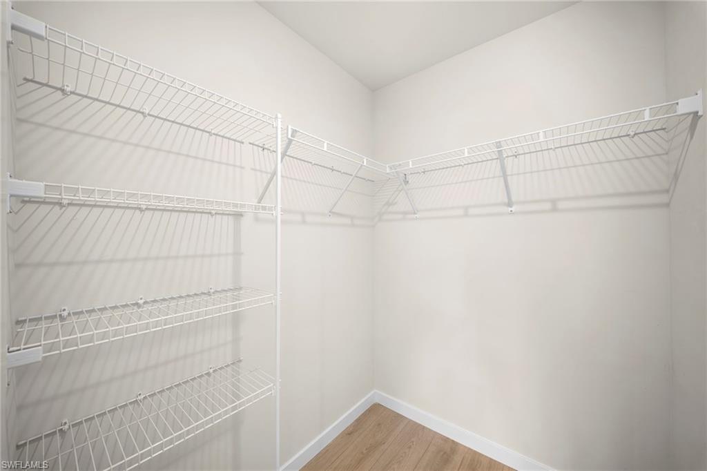 914 Sw 33rd Ter Property Photo 19