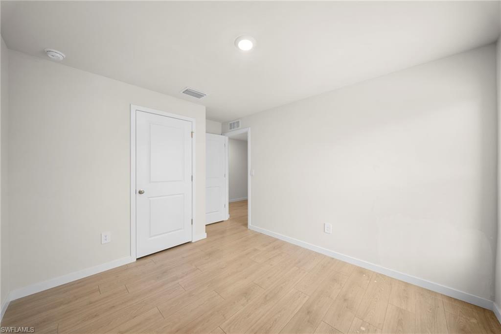 914 Sw 33rd Ter Property Photo 25