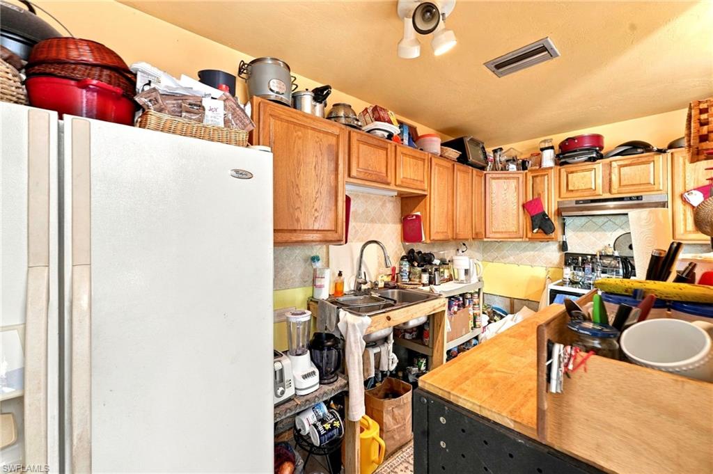 1165 Palm Ave 6c Property Photo 6