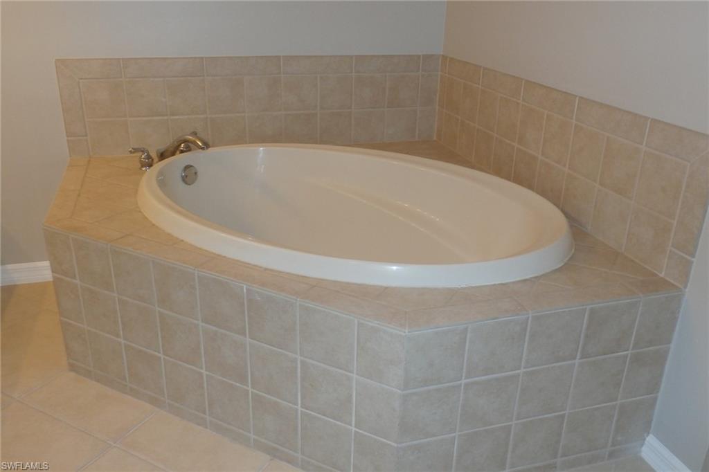 19470 Cromwell Ct 201 Property Photo 12