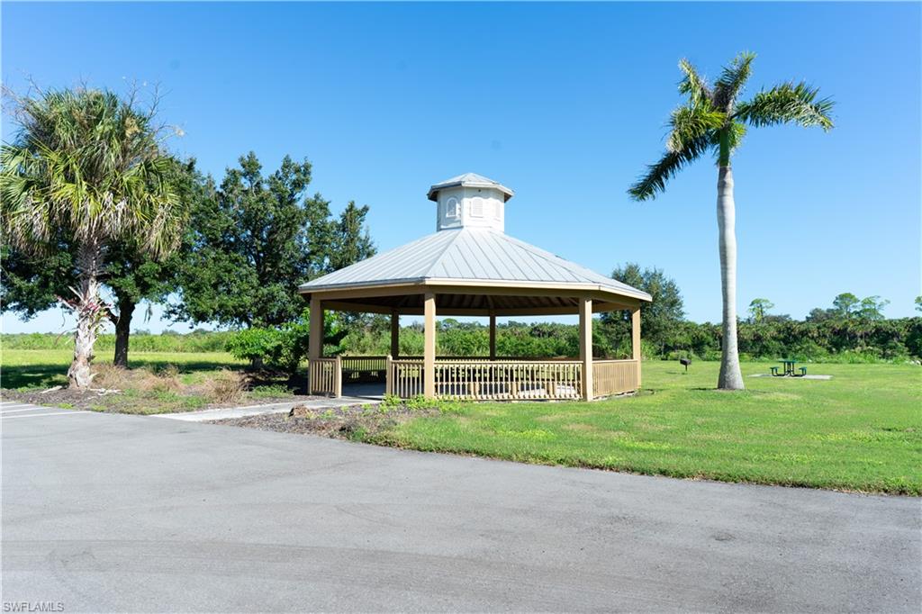 23055 Crookedwood Loop Property Photo 8