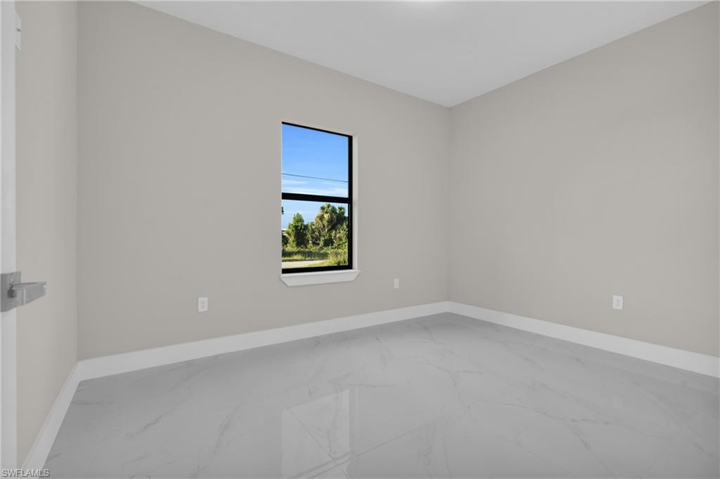 971 Chadwick Ave Property Photo 2