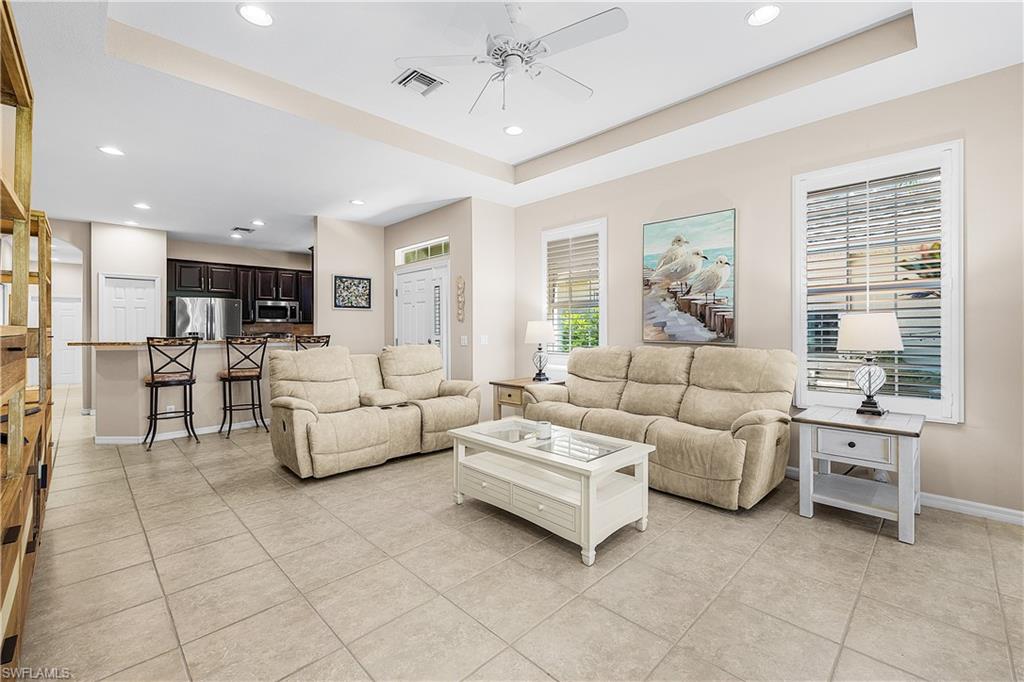 9901 Palmarrosa Way Property Photo 10