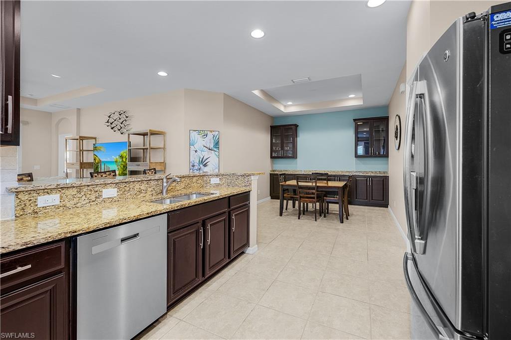 9901 Palmarrosa Way Property Photo 12