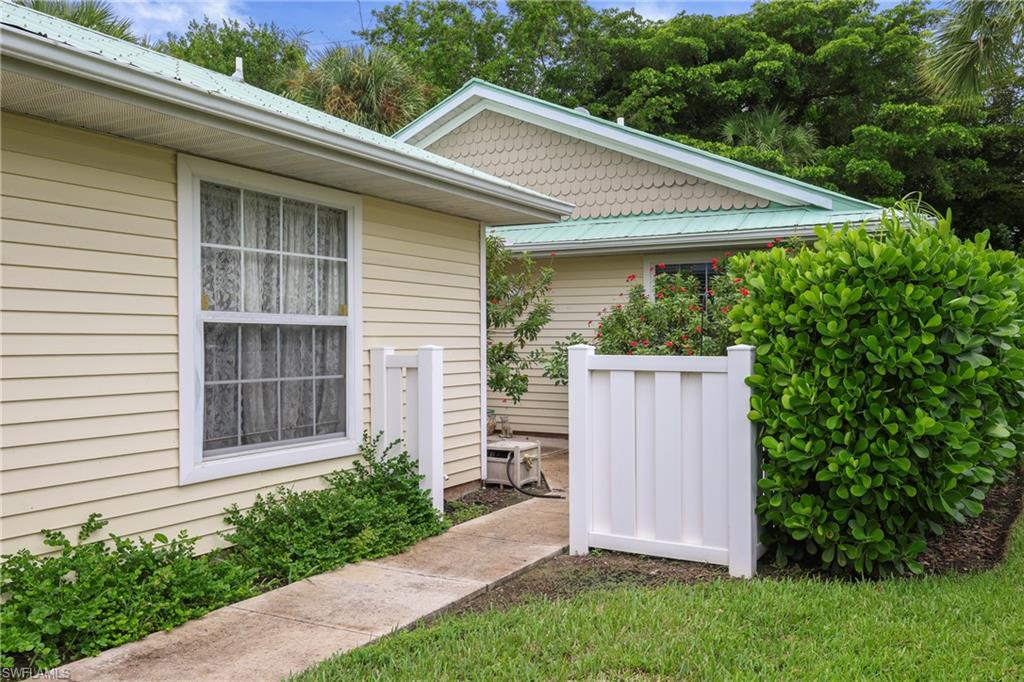 14638 Sagamore Ct Property Photo 2