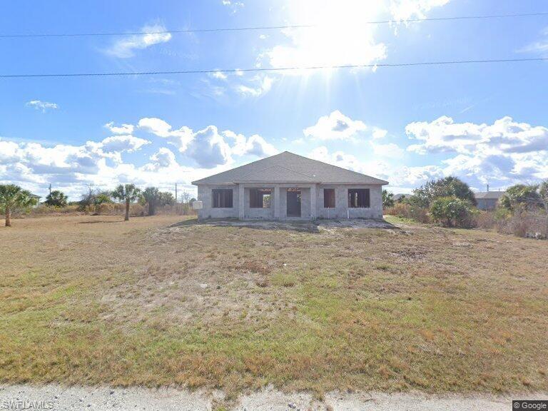 211 Nautilus Ave Property Photo 2