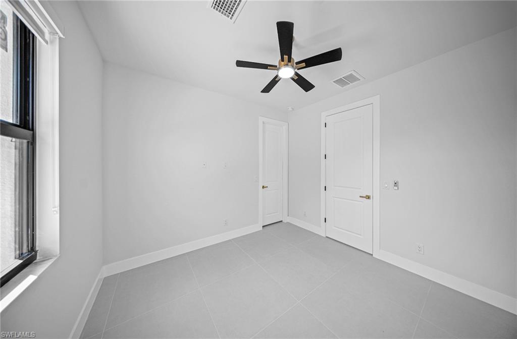 1005 Ne 4th Pl Property Photo 20