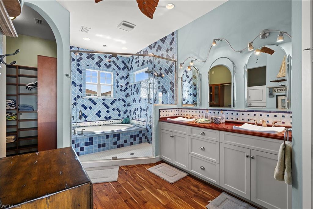 5898 Shell Cove Dr Property Photo 16