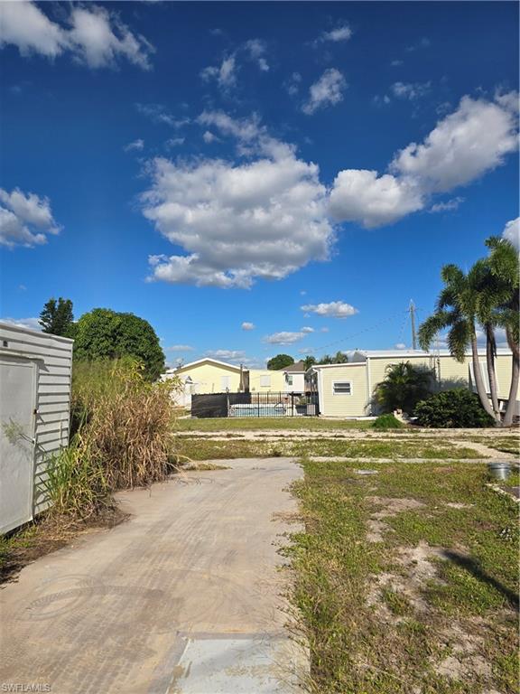 4920 Flamingo Dr Property Photo 5