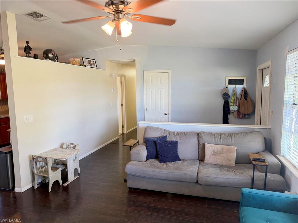 1822 Sw 2nd Ave Property Photo 5