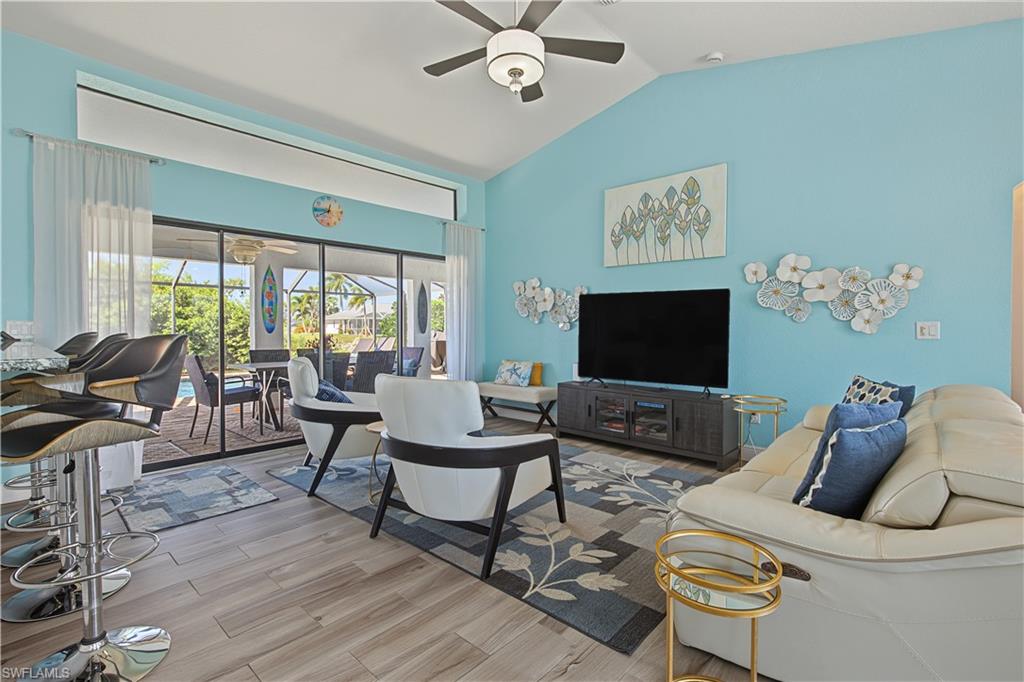 8 Ne 8th Pl Property Photo 5